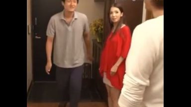♡「先輩今日はお世話になります…（奥さんのおまんこもね♡）」泥酔させた旦那の横でチンポ挿入する妻…「あぁぁぁｘイクぅっぅう♡」のthumbnail