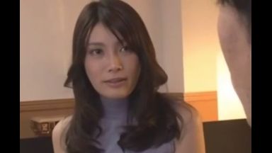 ☆近親相姦☆膣内射精☆潮噴き☆美乳♥これ観ようね…中出し＠人妻♥熟女でドピュピュ…浮気の淫乱エロ動画x不倫のthumbnail