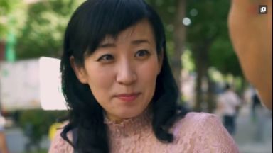 〚熟女ナンパ〛　四十路の熟し過ぎた人妻もまだまだ需要あり　若い男の愛撫に乳首ビン立ちで悶えるドスケベ熟女のthumbnail