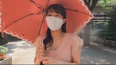 42歳の日傘美人の人妻ナンパしたら清楚に見えて絶倫のFカップ熟女だった…大好きなチンポを放さないドスケベ奥様のthumbnail