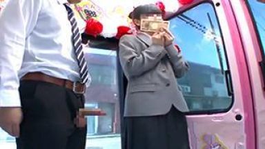 【マジックミラー号】卒業式終わりのJKをナンパして一足先に大人の世界を見せる2のthumbnail