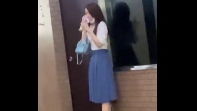 ♡「今着きました…」屋外で露出して犯されたい変態人妻と待ち合わせ♡お淑やかなのにおマンコは淫乱ドスケベのthumbnail