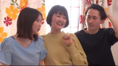 【中園めいな･高梨有紗】コロナ過も明けたけど宅飲みで盛り上がっている男女４人がお酒に酔った勢いで王様ゲームで一夜限りの乱交SEXのthumbnail