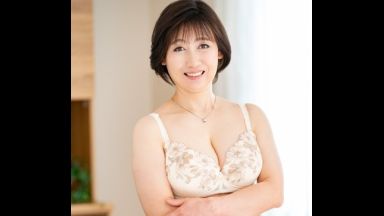 ♥53歳人妻は経験2人の清純おまんこ…2年ぶりのチンポでイキ狂ってしまう欲求不満奥様は快楽でもう後戻りできないのthumbnail