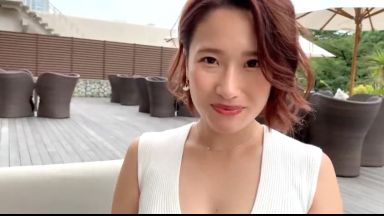 【人妻｜ナンパ】「ここだけの話、ご無沙汰なんです・・・」美人人妻をナンパしてエロいコスチュームに着替えると豹変するのthumbnail