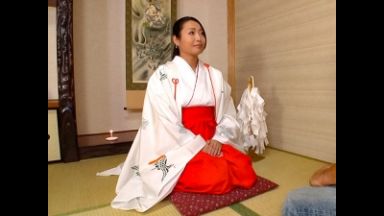 【変態巫女】爆乳エロボディ巫女に欲求不満な霊が憑依し好き放題！巨根チンポ鬼ピストンで悪霊退散生中出し悶絶絶頂イキ！のthumbnail