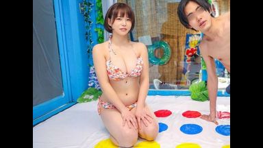 『ちょっと…だけだよ…』サークル仲間の大学生友達男女が水着着衣でエロゲームに挑戦⁉気付けばハメてしまうセックス企画！のthumbnail