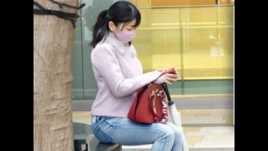 【人妻】SNSでDMを送ってきた欲求不満な三十路人妻！Gカップ爆乳おっぱいのエロ浮気妻が夫を裏切り他人棒で不倫SEX！のthumbnail