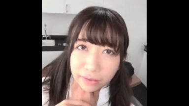 【大浦真奈美】たれ目のおっとり顔がかわいい娘が制服コスでガッツリSEX!!スレンダー美尻が良い!!のthumbnail