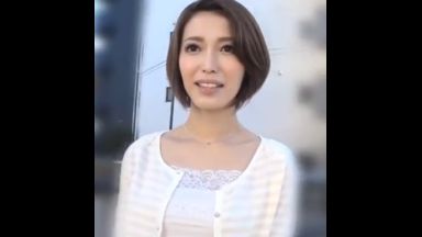 ♥「今日は奥さんに童貞君を筆おろしして貰いますけど、大丈夫ですか？♥」全部まかせてね…でもこんなおばさんで本当にいいの？のthumbnail