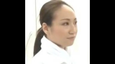 最愛の妻のはずなのに、従業員の男に寝取らせ、それを覗き見する会社社長のthumbnail