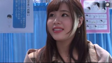 〚マジックミラー号〛　「検査痛いですか？」オ●ンコを連発させられ赤面する純な素人女子がアナル刺激でイキ潮のthumbnail