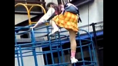 公園で遊んでいたJSを連れ帰り黒人2人に中出し輪姦させる【椎名りく 小学生】のthumbnail