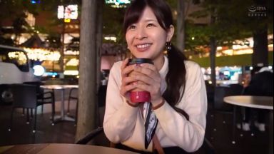 ＜お姉さん×パイパン×中出し＞「緊張しちゃう❤」某SNSで知り合った素人お姉さんを即日中に寝取り企画ｗのthumbnail