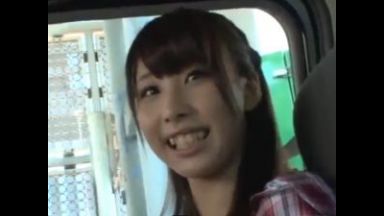 【あやみ旬果】美巨乳ギャル系のかわいい人気女優が素人男性をお宅訪問してSEX!!のthumbnail