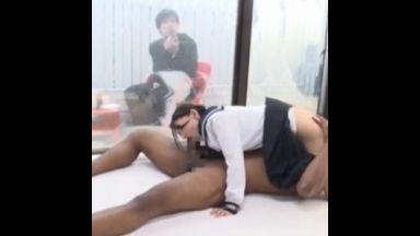 清純そうなJKに黒人のぶっといのをぶちこむのthumbnail