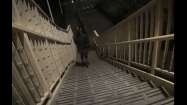 深夜に帰宅中の女性を襲撃する暴漢☆パンツの上から汗くさいまんこを匂われイラマチオから立ちバックでレイプのthumbnail